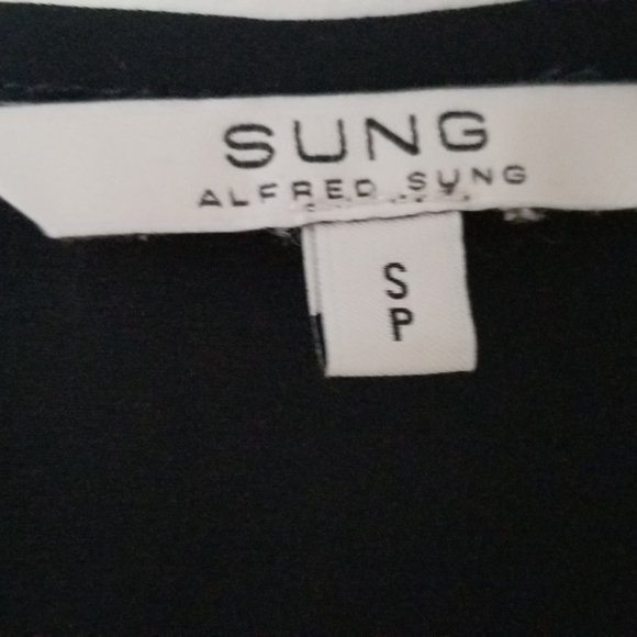 Sung by Alfred Sung Navy Blue Size Small Top - Picture 2 of 4